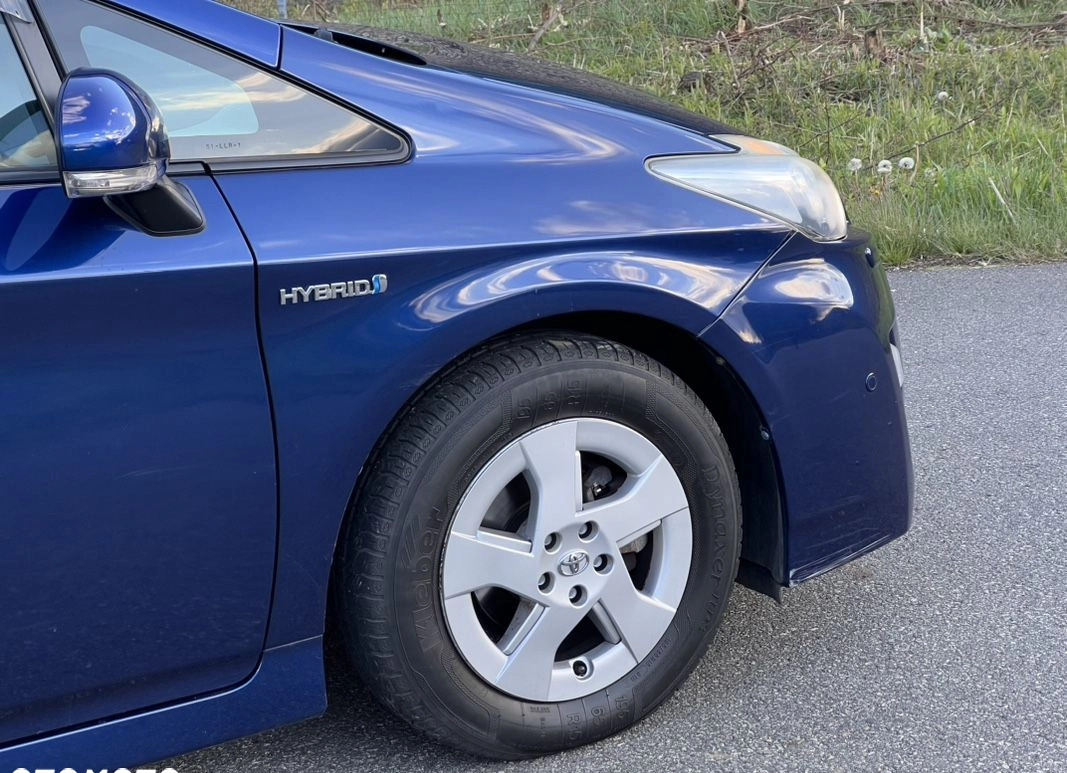 Toyota Prius cena 34000 przebieg: 340000, rok produkcji 2010 z Ślesin małe 742